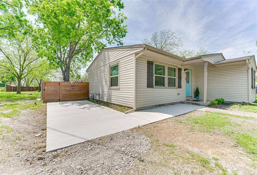 Forney, TX 75126,206 College Street