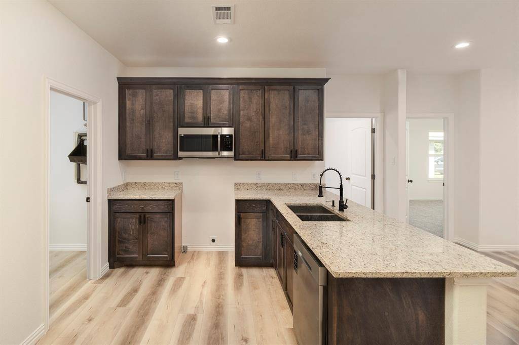 Corsicana, TX 75110,712 E 4th Avenue