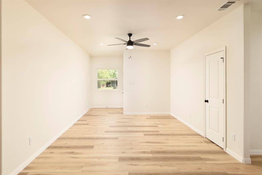 Corsicana, TX 75110,712 E 4th Avenue