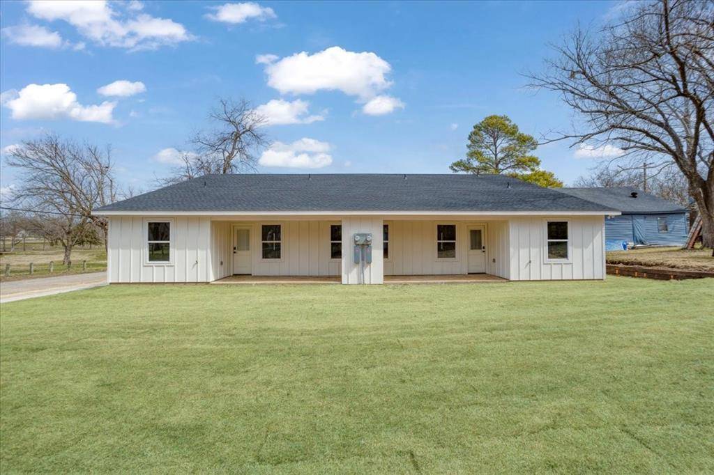 Bonham, TX 75418,521 Gates Street #B