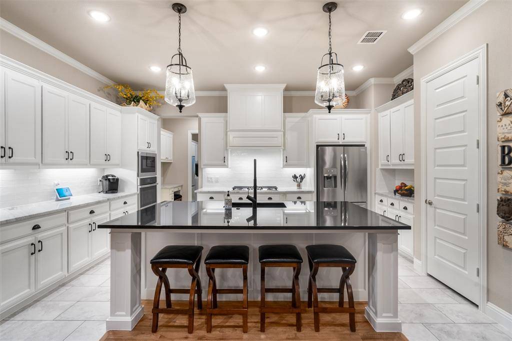 233 Park North Lane, Keller, TX 76248