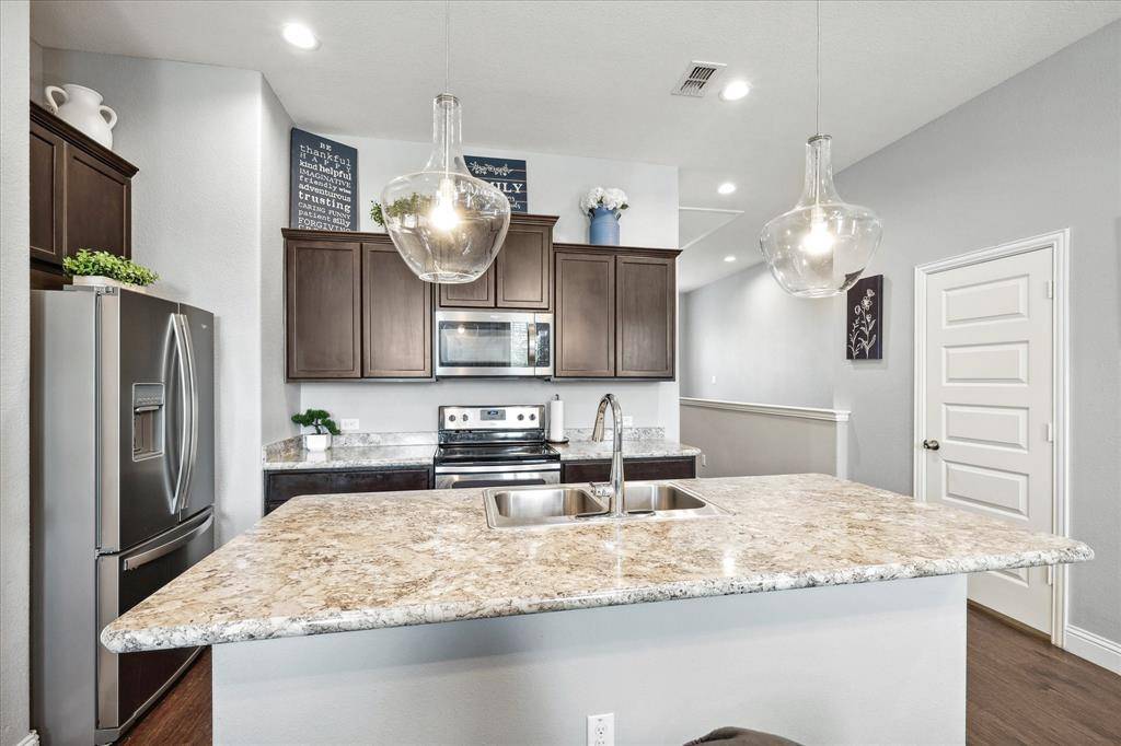 Arlington, TX 76010,1946 Bel Air Drive