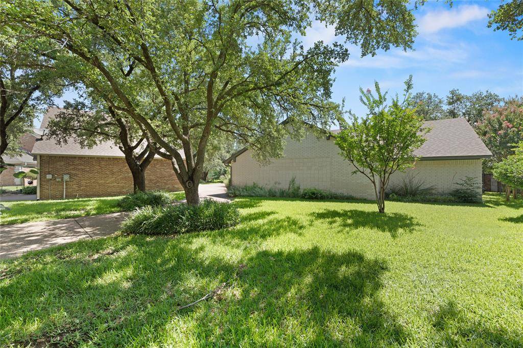 Benbrook, TX 76132,5963 River Bend Drive
