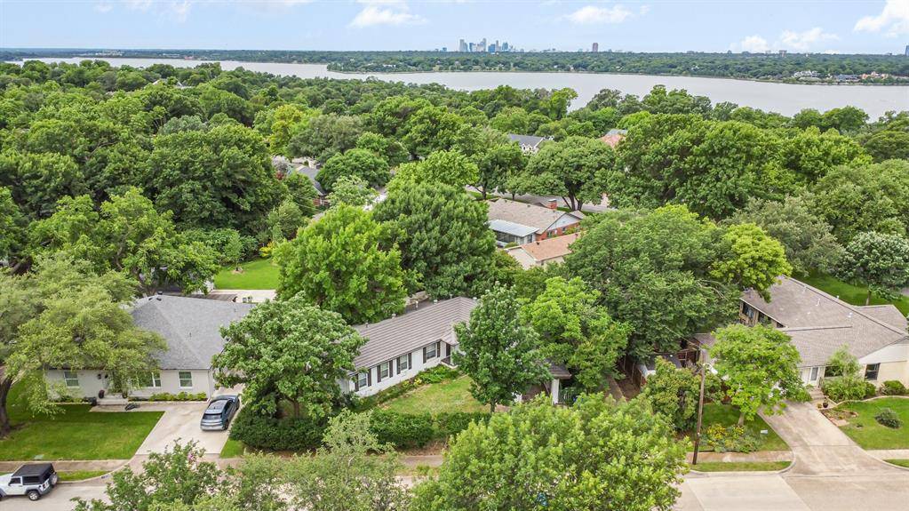 567 Peavy Road, Dallas, TX 75218
