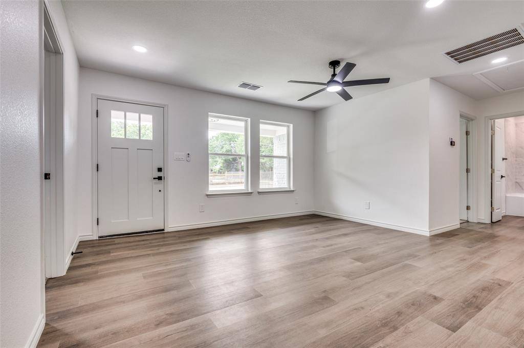 Dallas, TX 75216,2775 E Overton Road