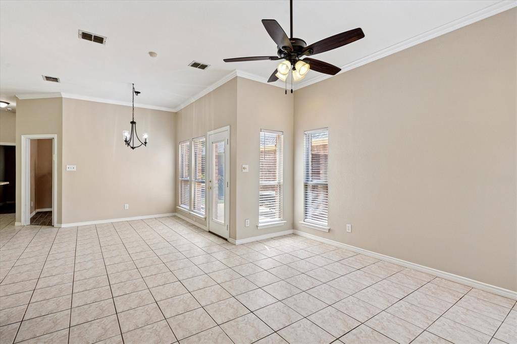 Euless, TX 76039,206 Arbor Glen Drive