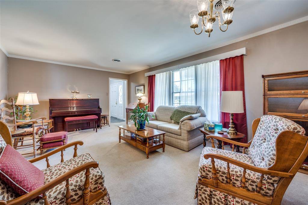 Dallas, TX 75229,3256 Lancelot Drive