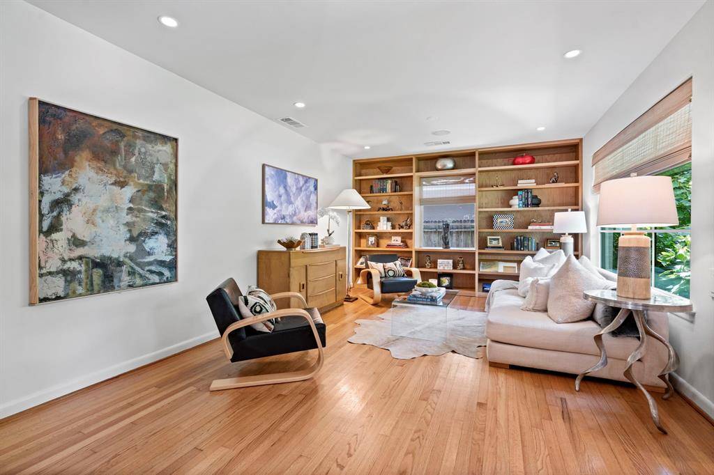 Dallas, TX 75214,2616 Pasadena Place