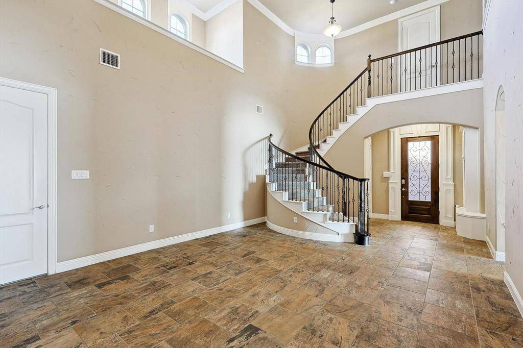 Fort Worth, TX 76179,10029 Lakeside Drive