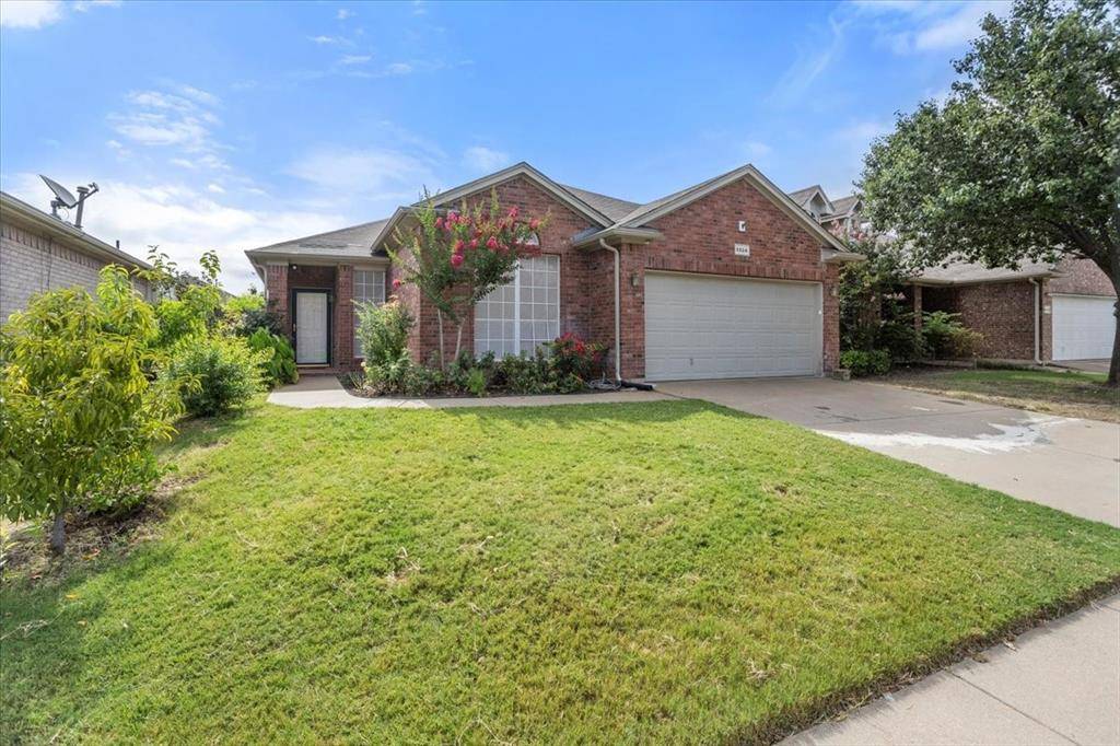 5924 Center Ridge Drive, Fort Worth, TX 76131