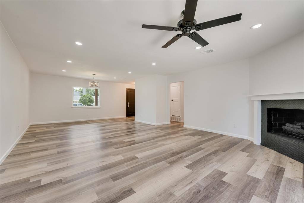 Fort Worth, TX 76133,5624 Morley Avenue