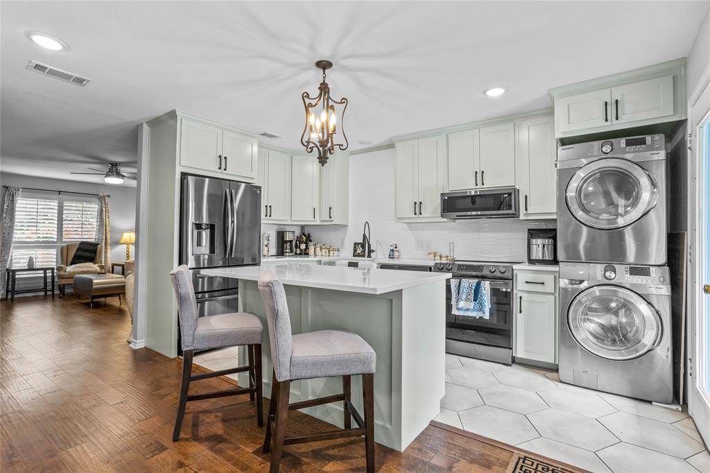 Fort Worth, TX 76114,960 Roaring Springs Road #960