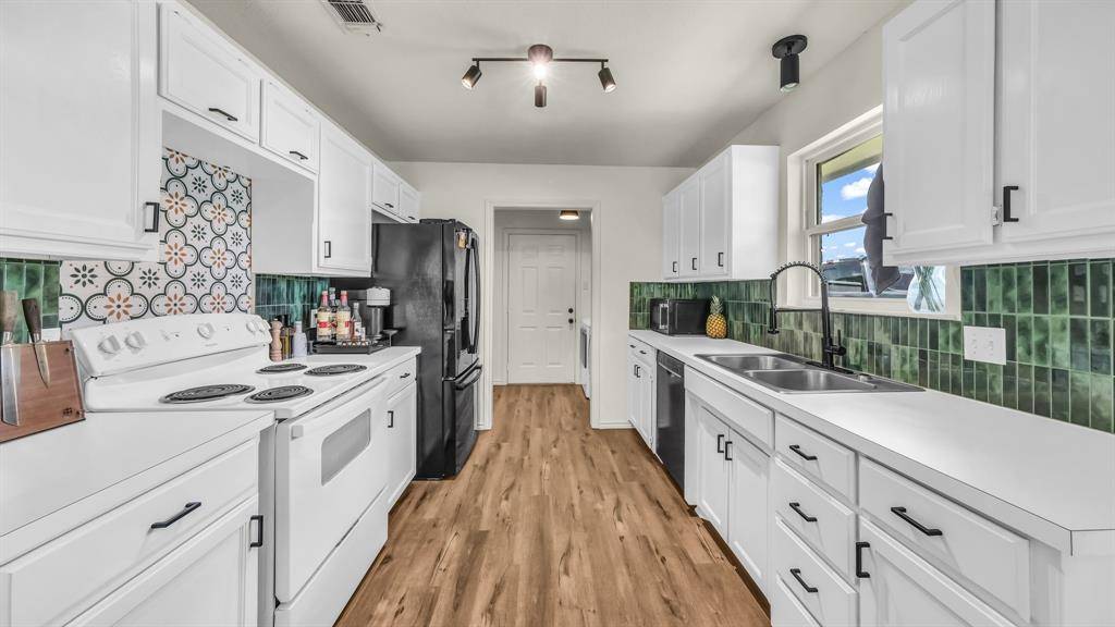 Weatherford, TX 76086,109 Abby Lane