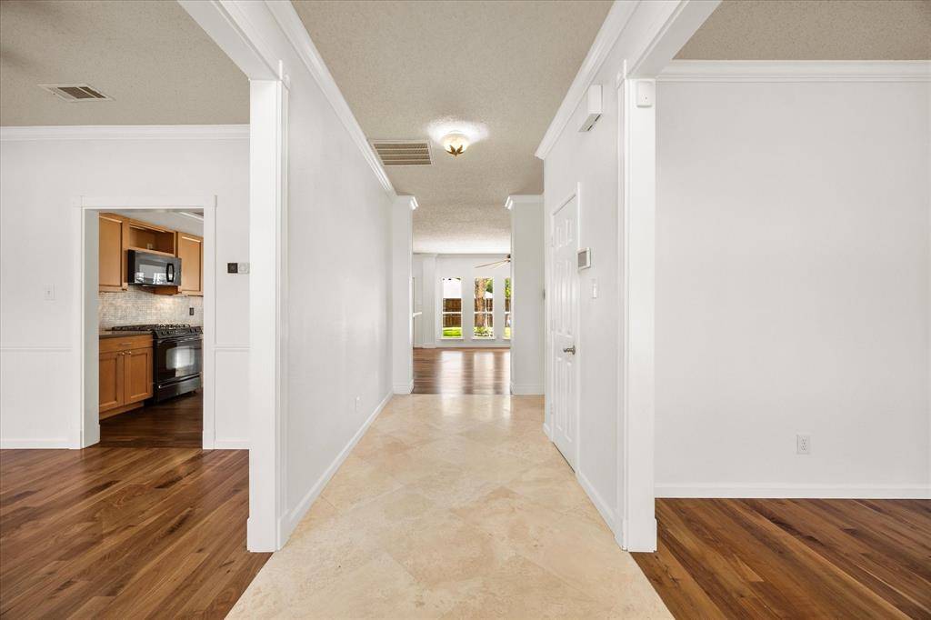 Rockwall, TX 75087,809 Oak Hollow Lane