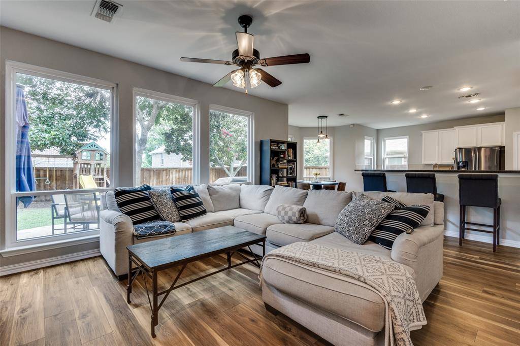 409 Crutcher Crossing, Mckinney, TX 75072
