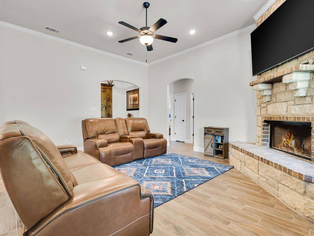 Springtown, TX 76082,105 Lucy Kirk Lane