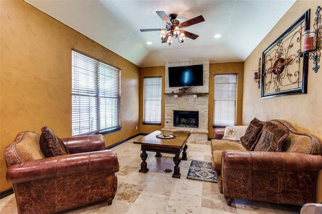 Roanoke, TX 76262,308 Sheri Lane
