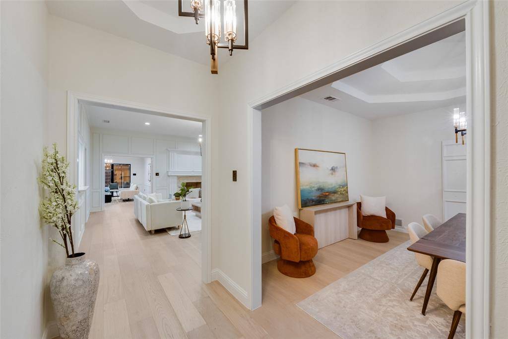Dallas, TX 75225,6918 Woodland Drive