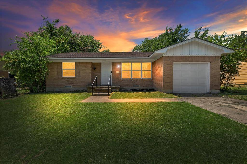 1813 Crescent Street, Denton, TX 76201