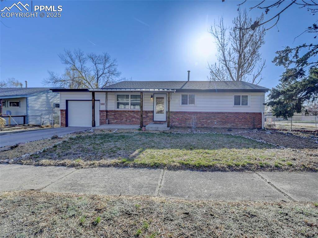 2601 Cooper AVE, Colorado Springs, CO 80907
