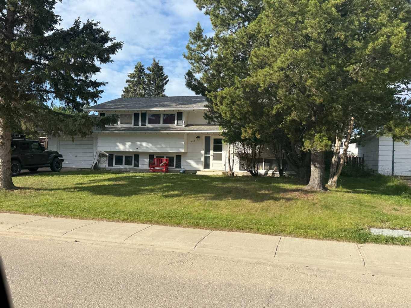 403 7 AVE, Fox Creek, AB T0H 1P0