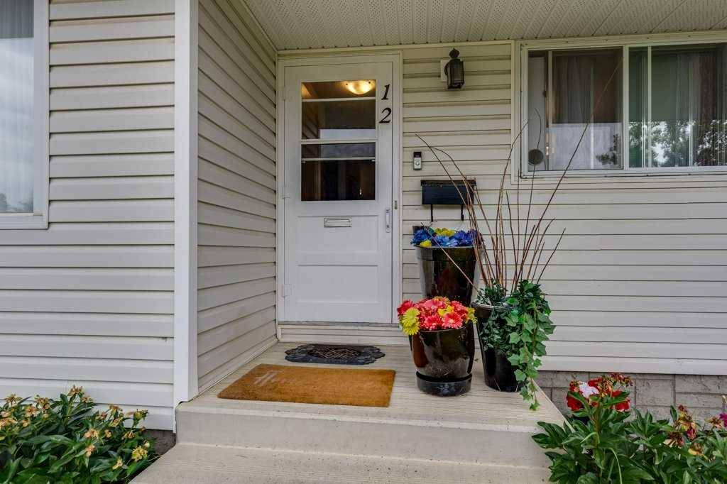 Red Deer, AB T4N 5T4,12 McPhee ST