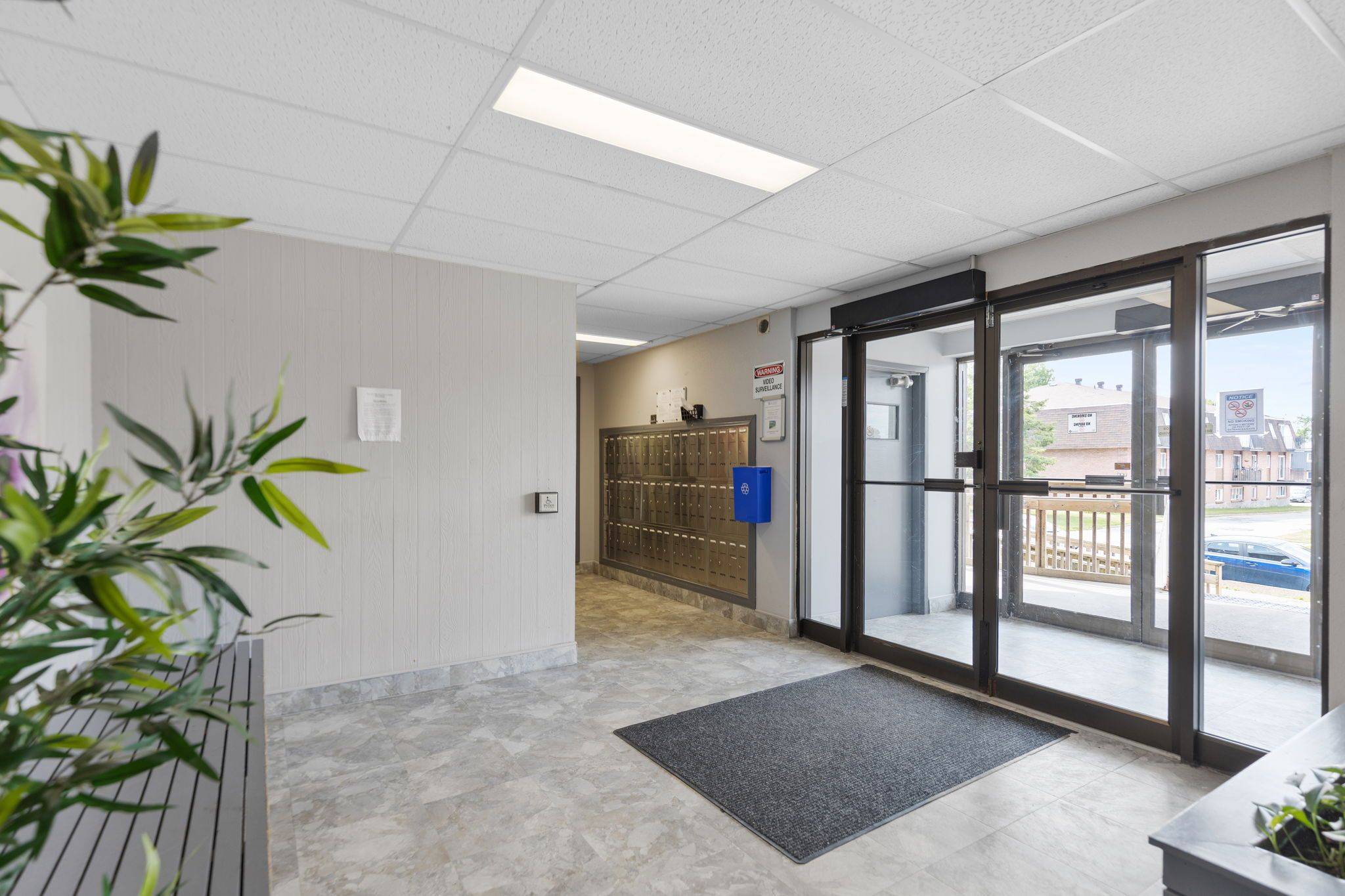 Brockville, ON K6V 6K7,845 Kyle CT #212