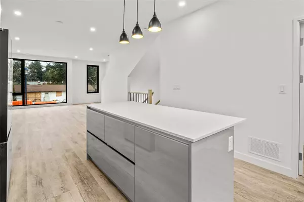 Langford, BC V9B 3Z2,2841 Knotty Pine Rd #127