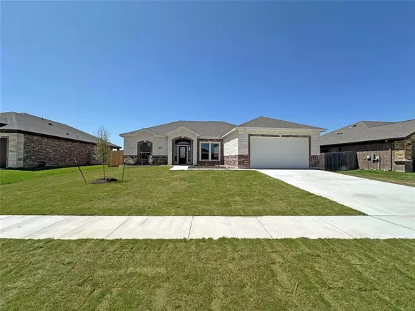 402 Juniper Drive, Troy, TX 76579