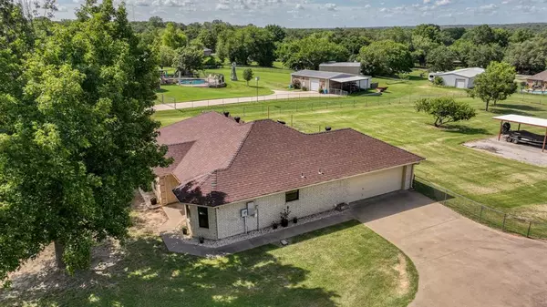 Weatherford, TX 76086,109 Abby Lane