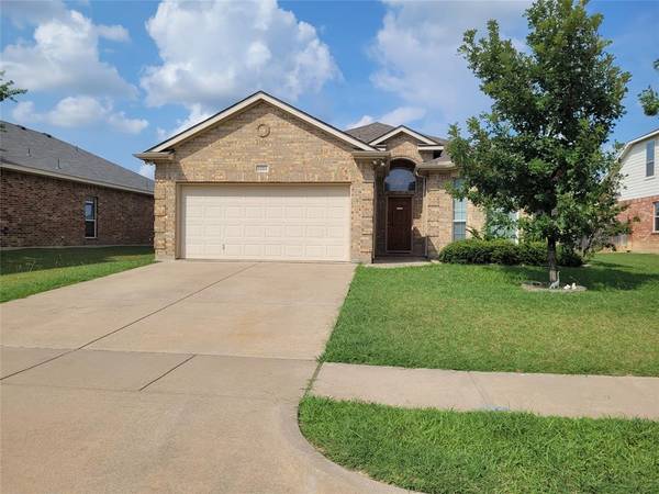 1104 Mourning Dove Drive, Burleson, TX 76028