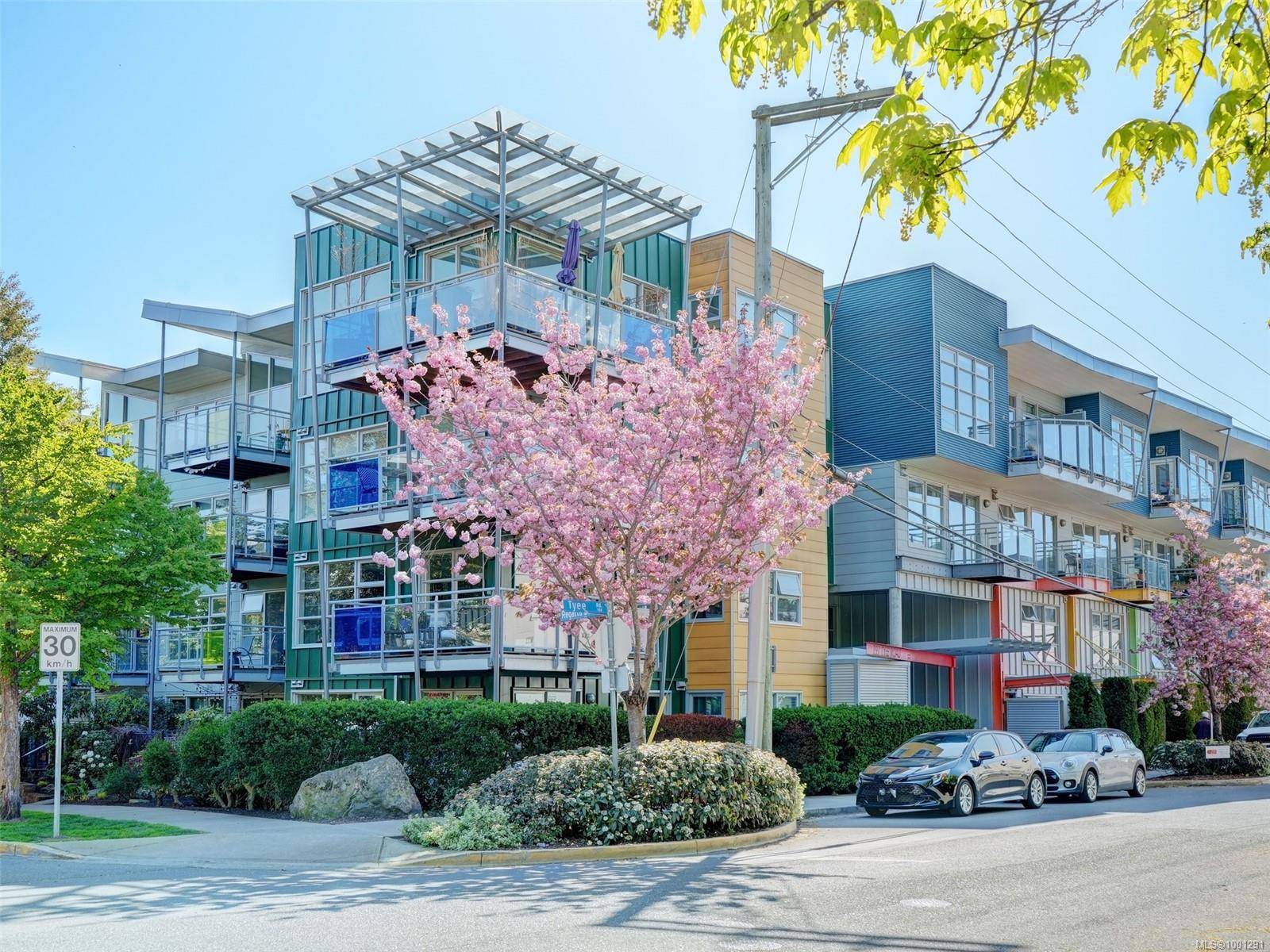 797 Tyee Rd #408, Victoria, BC V9A 7R4