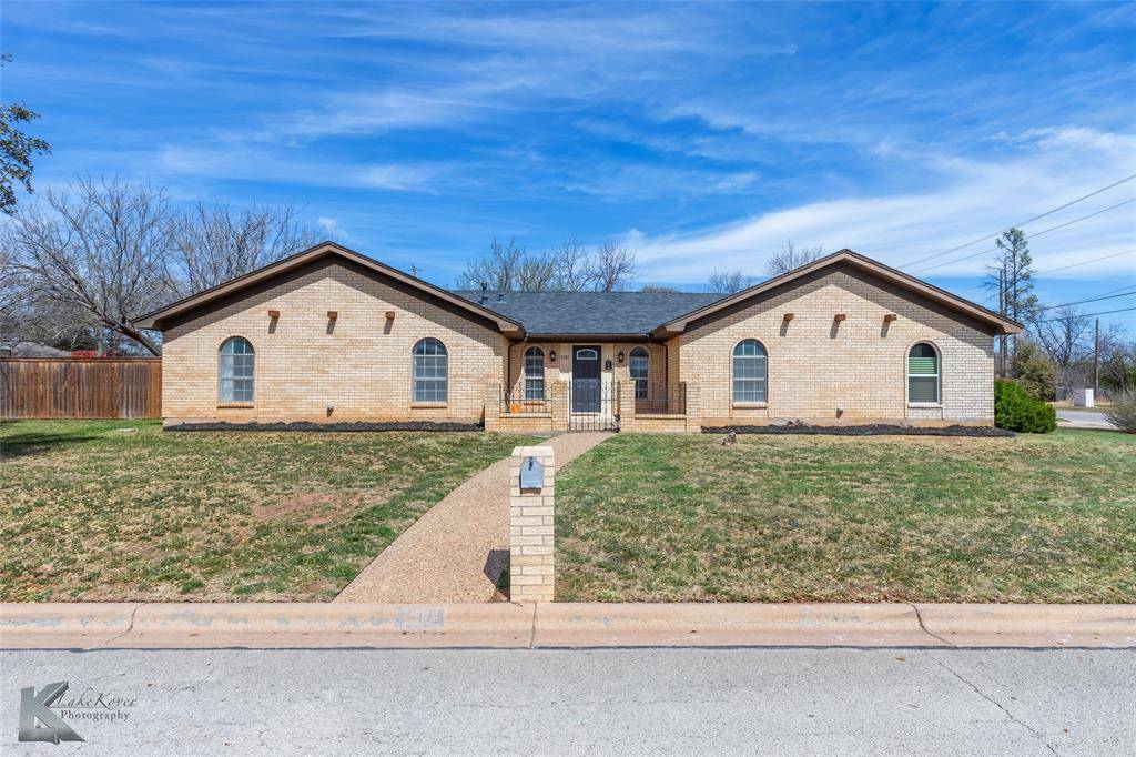 2402 Stonecrest Drive, Abilene, TX 79606