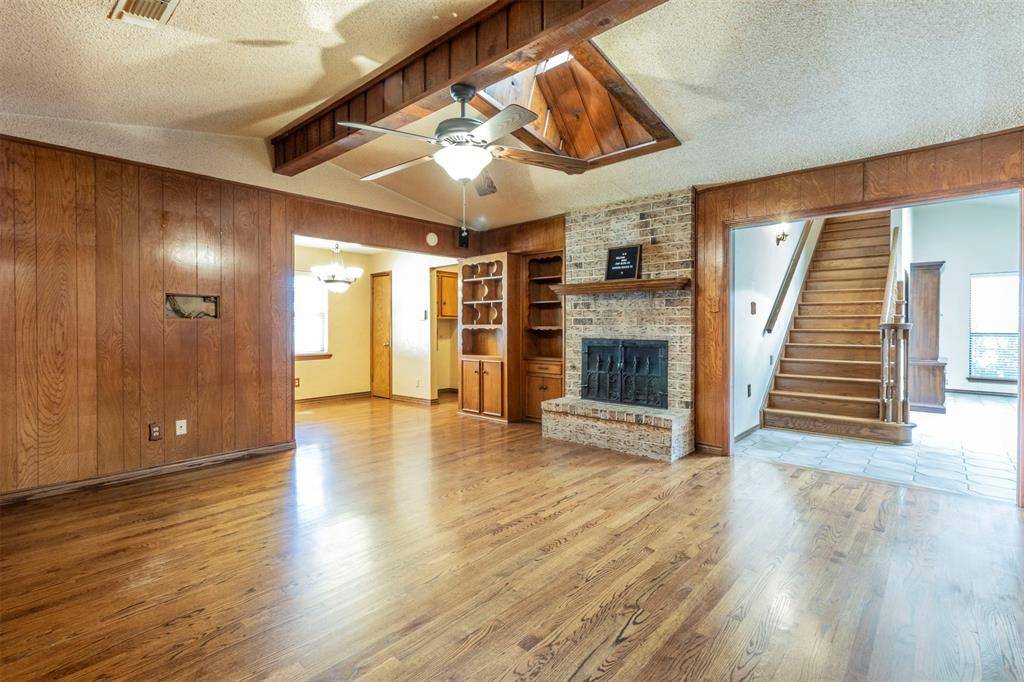 Farmers Branch, TX 75234,2881 Selma Lane