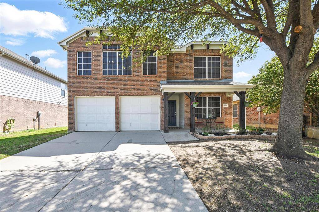 8704 Wagon Trail, Cross Roads, TX 76227