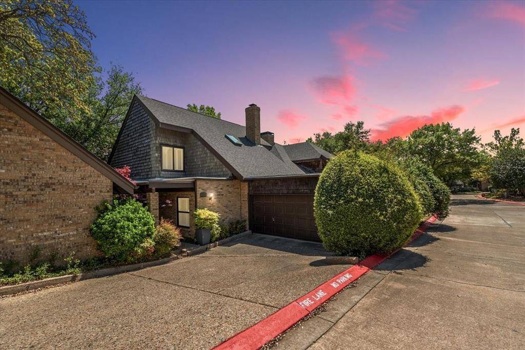 4223 Clear Lake Circle, Fort Worth, TX 76109