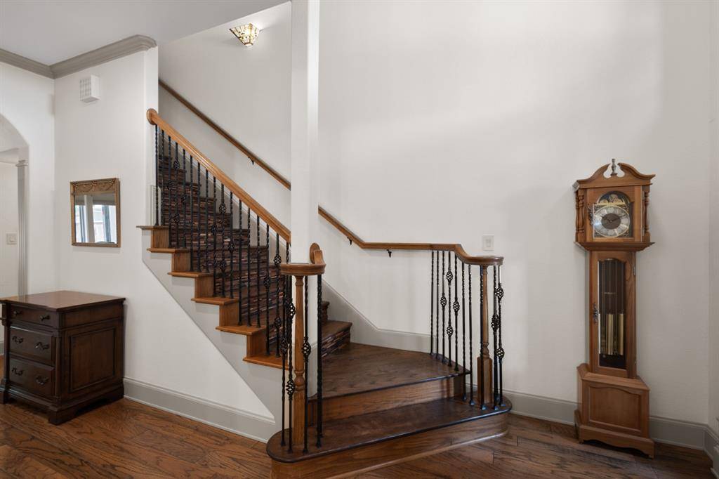 North Richland Hills, TX 76182,8229 Forest Glenn