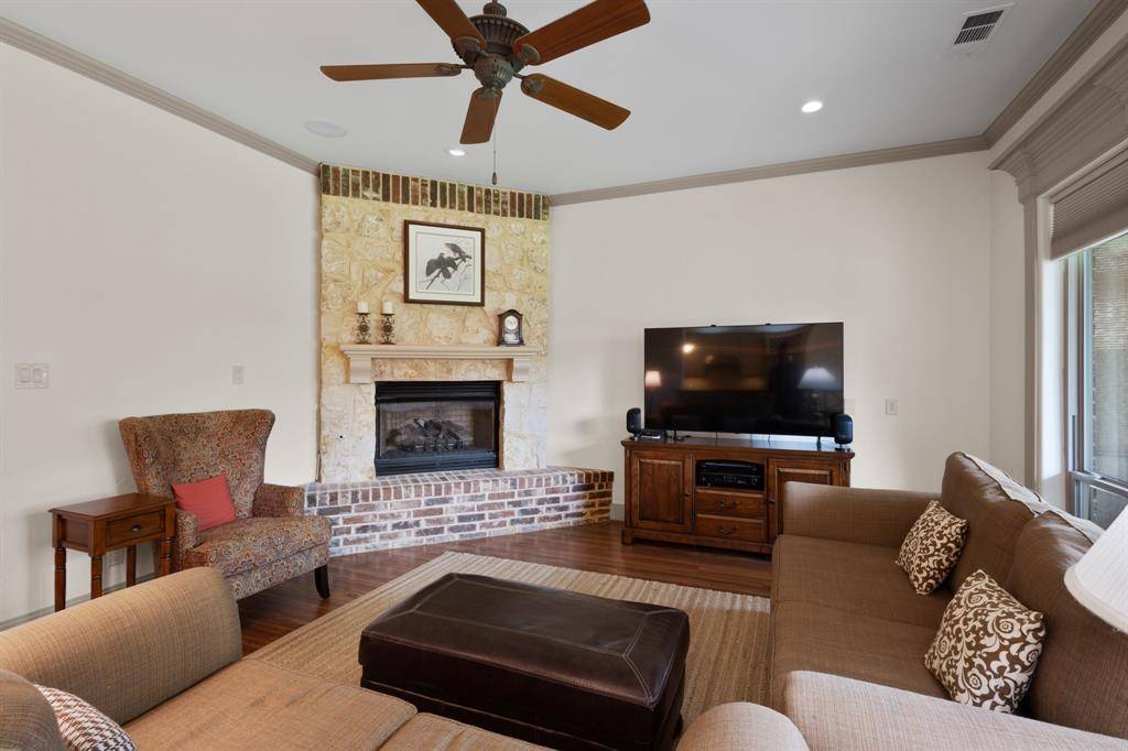 North Richland Hills, TX 76182,8229 Forest Glenn