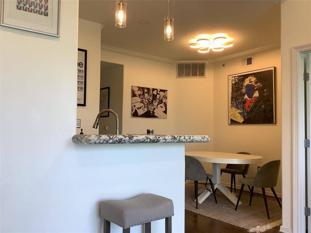330 Las Colinas Boulevard #422, Irving, TX 75039