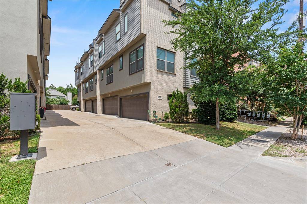 Dallas, TX 75206,5909 Ross Avenue #2