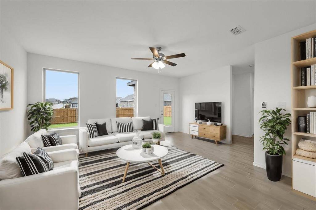 637 Godley, Godley, TX 76044