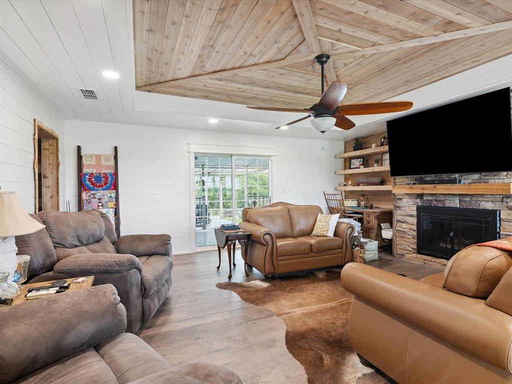 Bowie, TX 76230,147 Fox Run Road