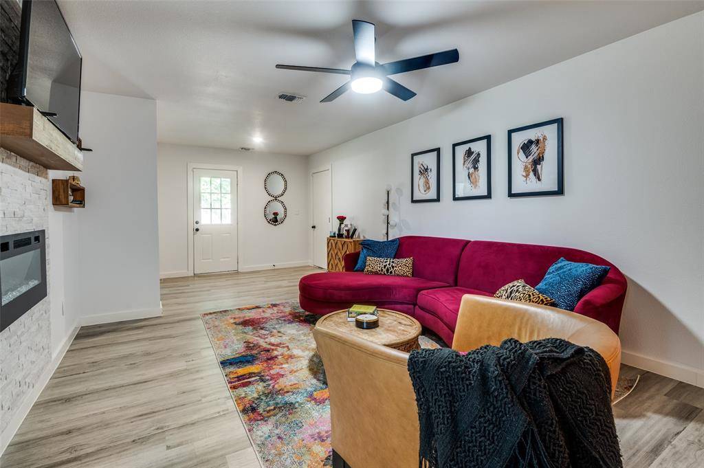 Dallas, TX 75232,5921 Spring Glen Drive
