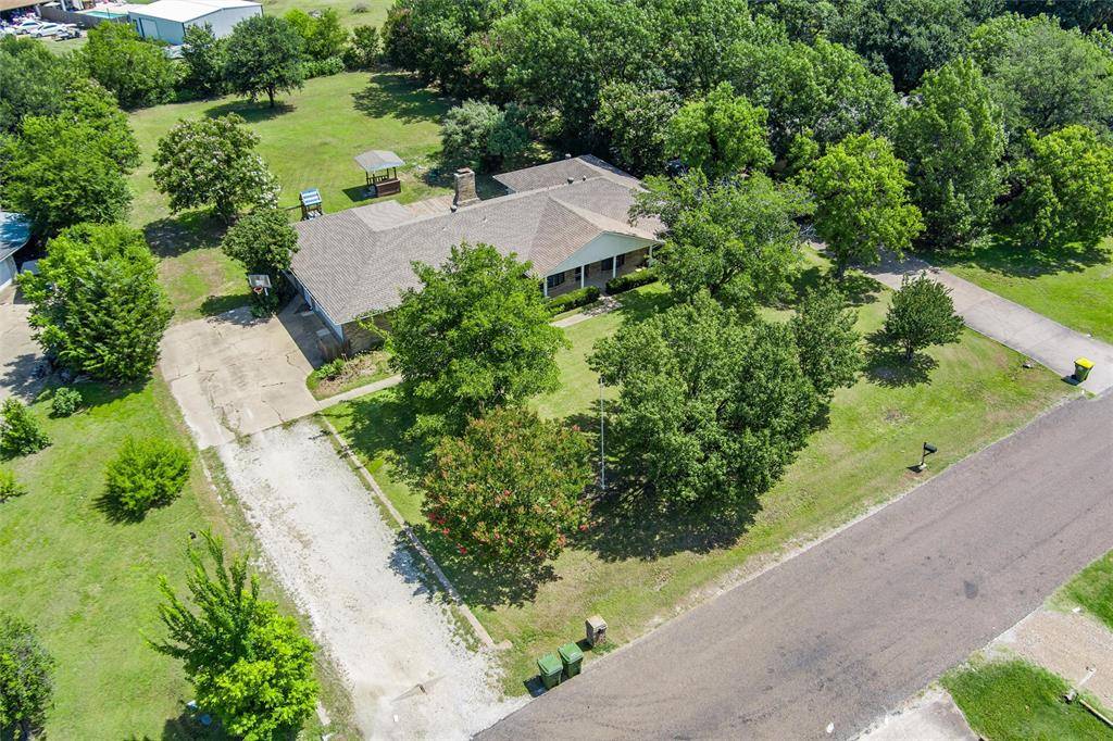 1105 Maree Drive, Waxahachie, TX 75165
