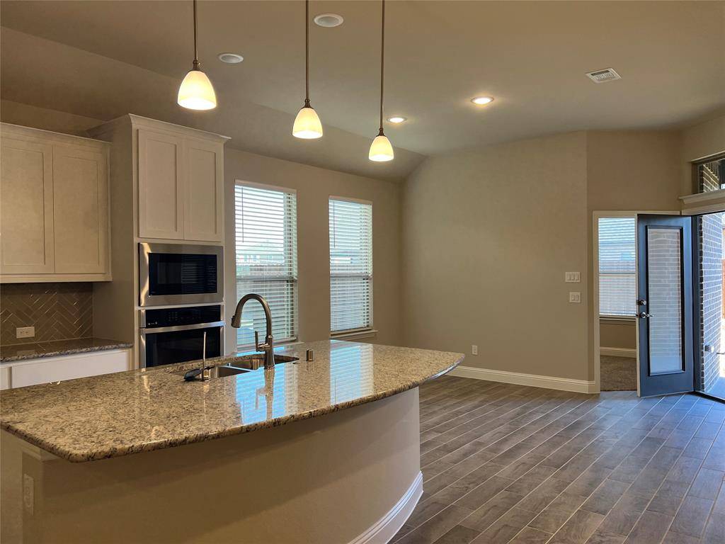 Celina, TX 75009,948 Slate Lane