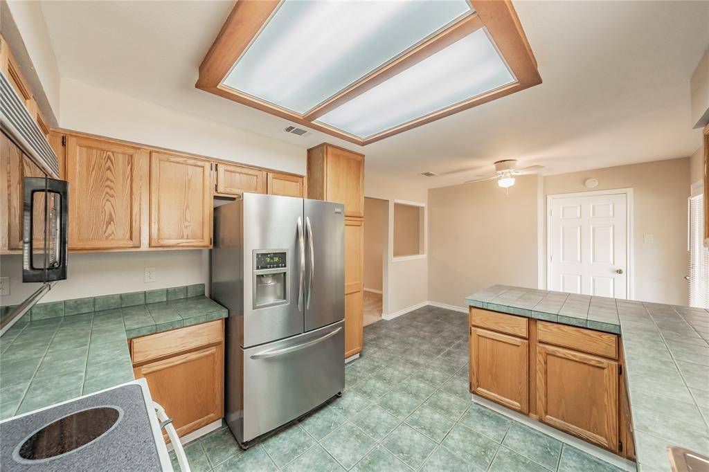 Crandall, TX 75114,400 Creekside Drive