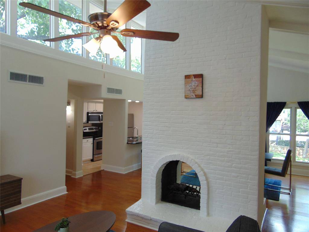 Dallas, TX 75206,5912 Sandhurst Lane #237