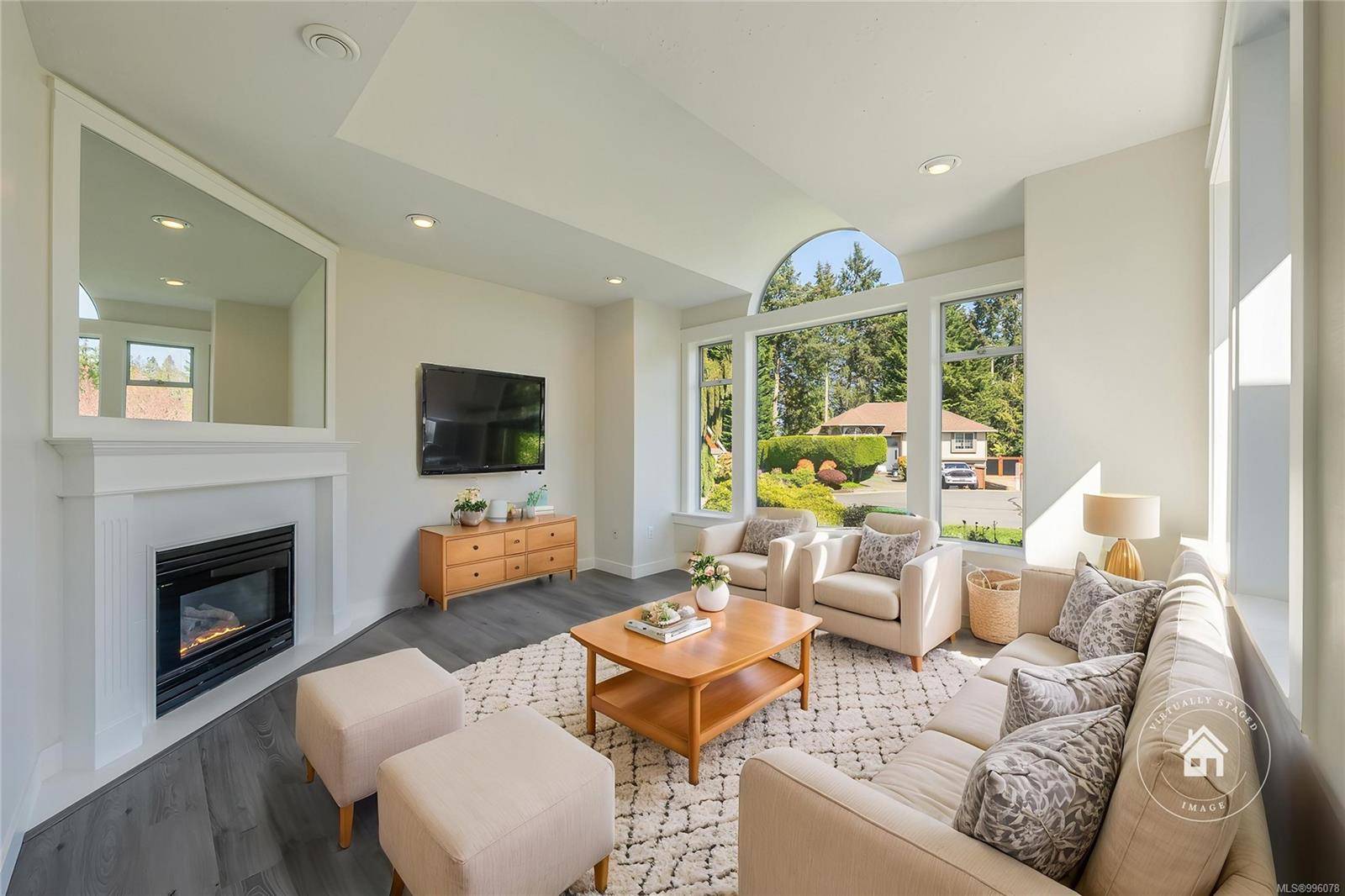Qualicum Beach, BC V9K 2B9,704 Sutton Pl