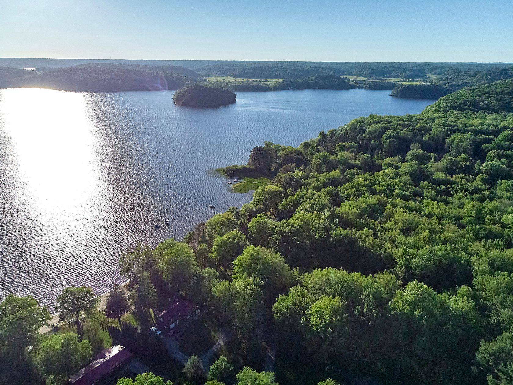 1017 Wonder Beach RD, Muskoka Lakes, ON P0B 1M0