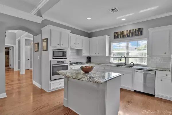 Shreveport, LA 71115,9402 Prestonwood Circle